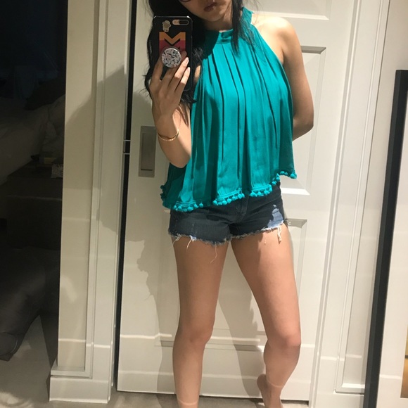 🐘Lovers + Friends  pom pom detail green top - Picture 7 of 8